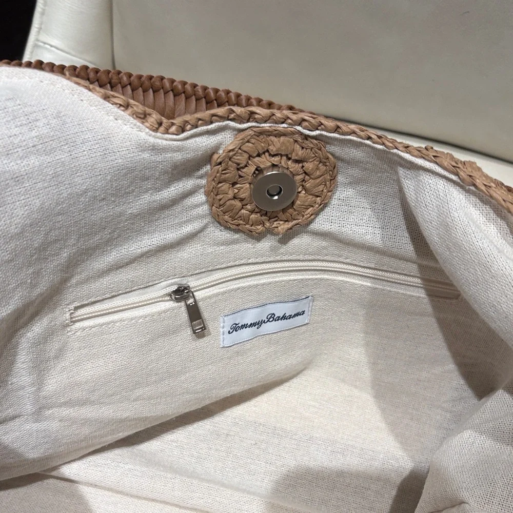 NWT Tommy Bahama Tan Woven Shoulder Bag with Brown Leather Handle - Picture 4 of 8
